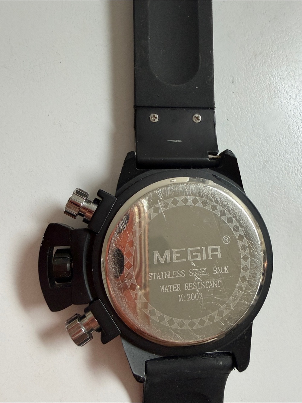 MEGIA Black and Orange Men's Watch needs battery - Picture 3 of 9